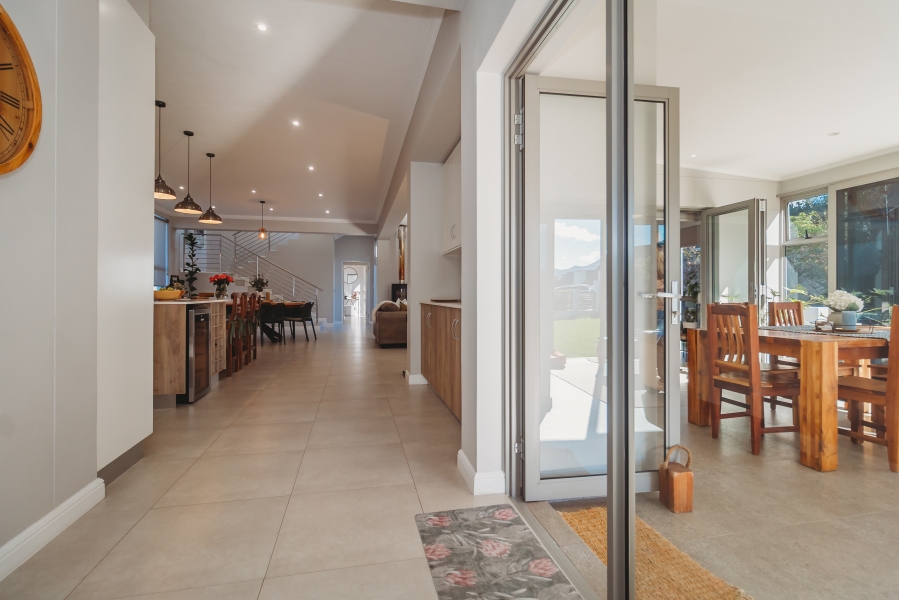 4 Bedroom Property for Sale in Kingswood Golf Estate Western Cape